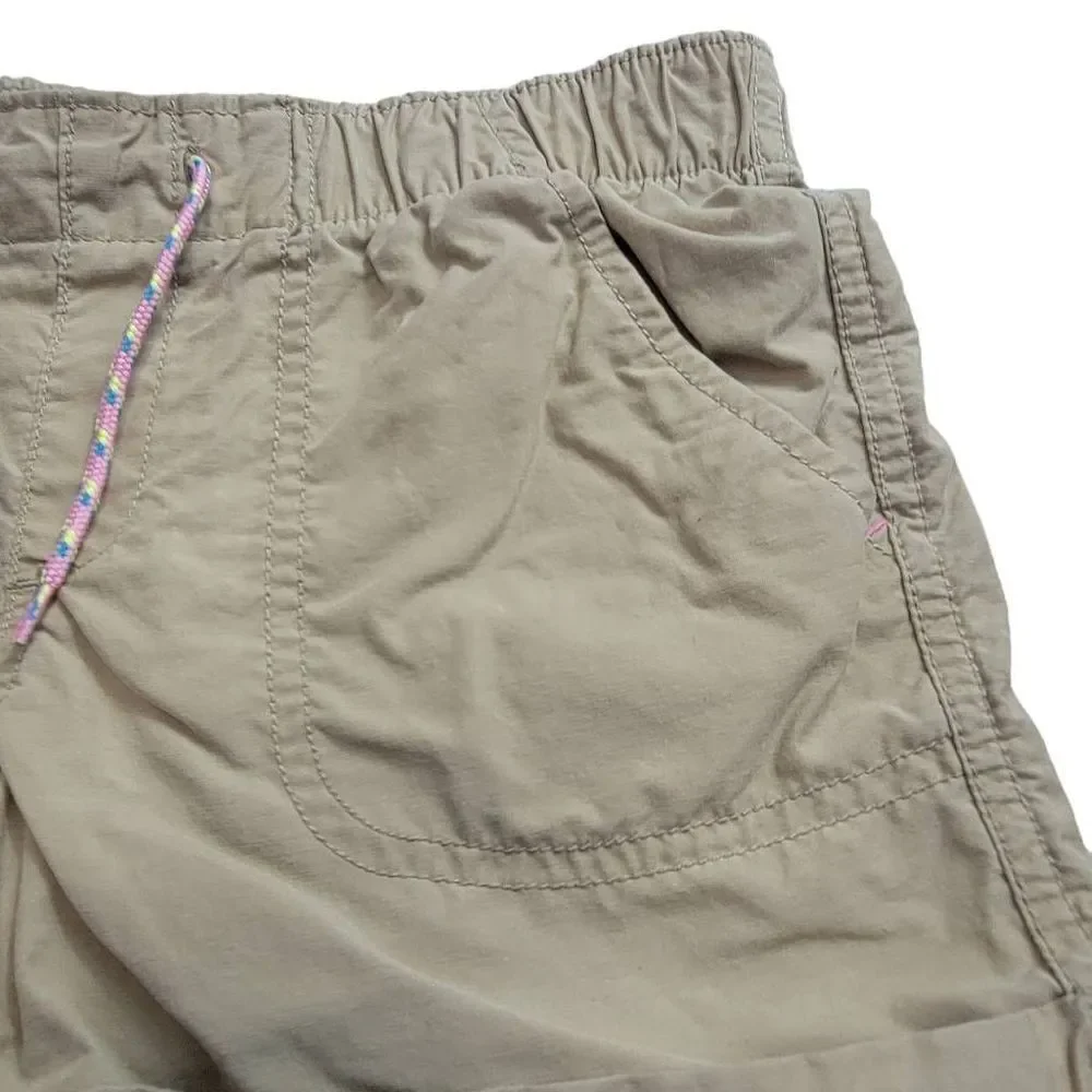 Old Navy khaki shorts L10/12